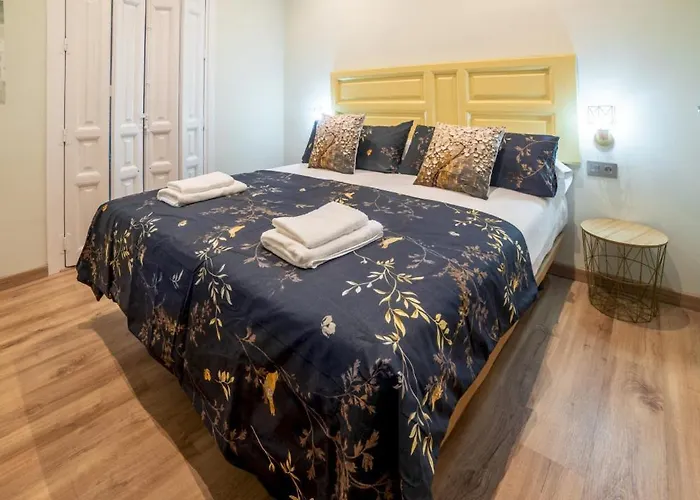 Modern Refurbished-2Bedrooms 1.5Bathrs-Justicia